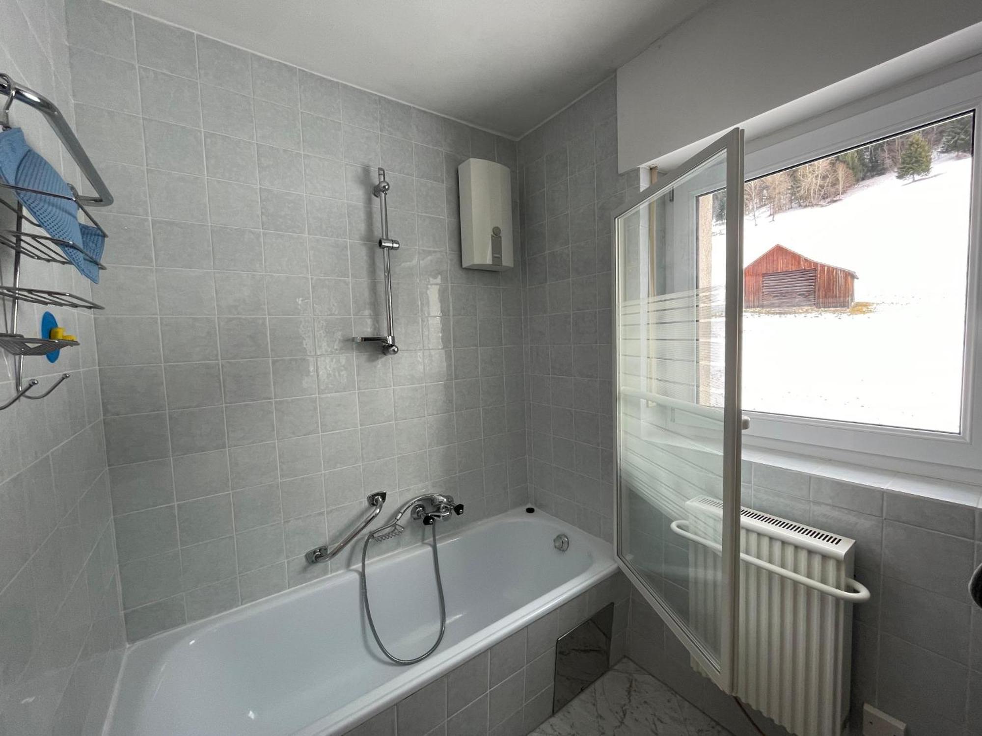 Gemuetliche Wohnung Mit Talblick Batschuns Luaran gambar